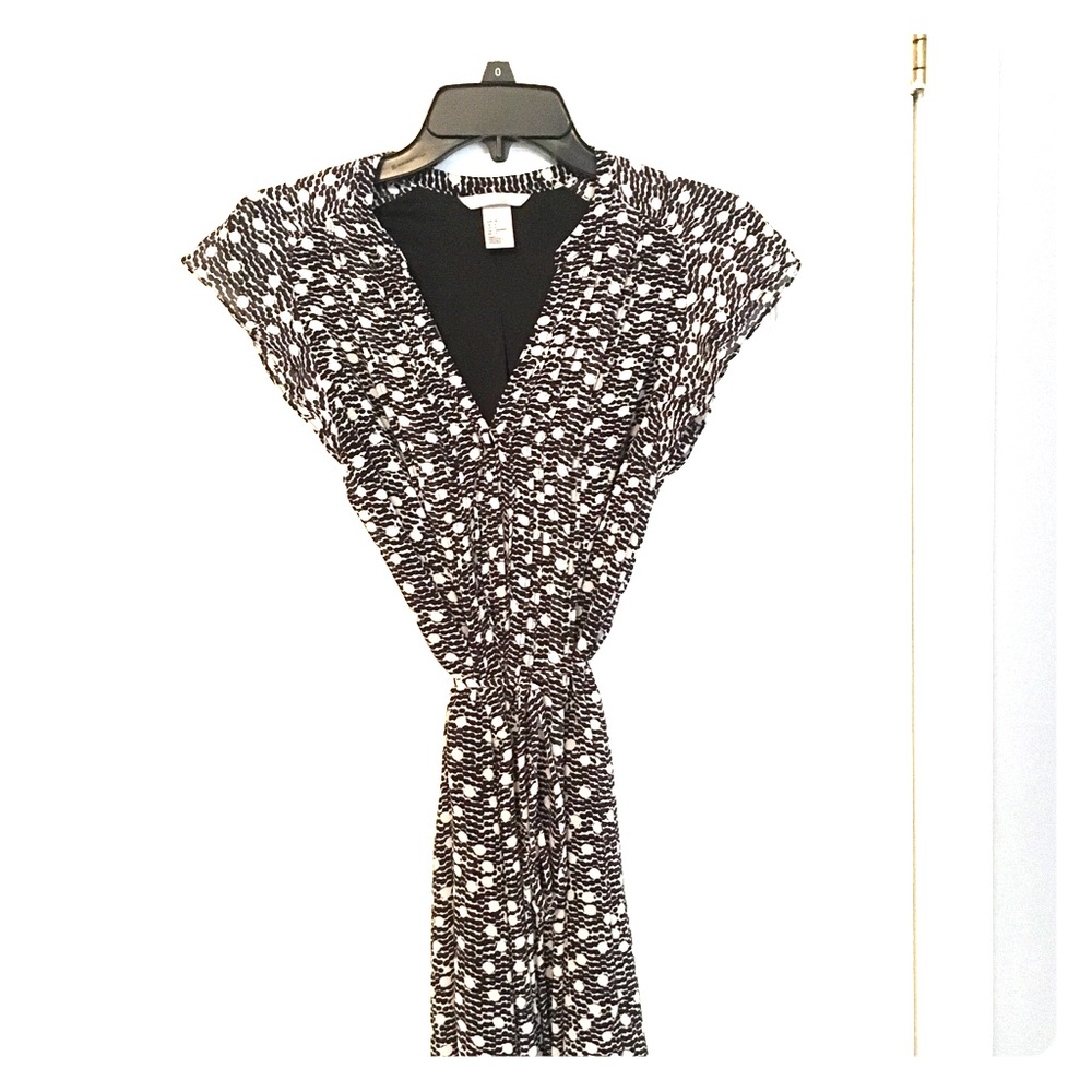 H&M Black and White Belted Dress